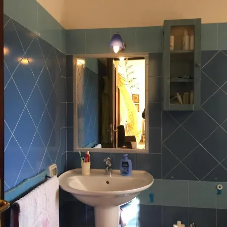 Casa Paese Via Monti Holiday home San Teodoro (Sardinia)